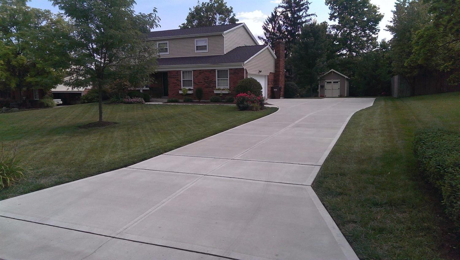 2473 Owlcrest Dr, Cincinnati, OH 45231 photo 2