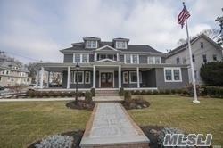 435 Napa Ct, Cincinnati, OH 45255 photo 1