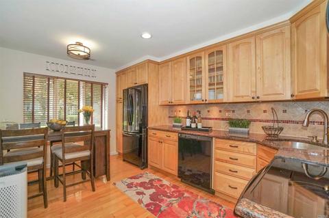 3331 Hackberry St, Cincinnati, OH 45207 photo 4