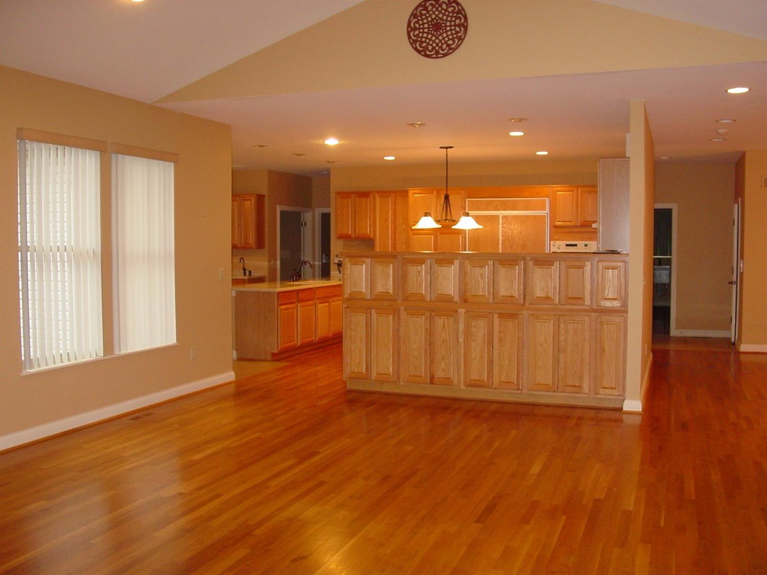 2012 Mistletoe Ct, Amelia, OH 45102 photo 6