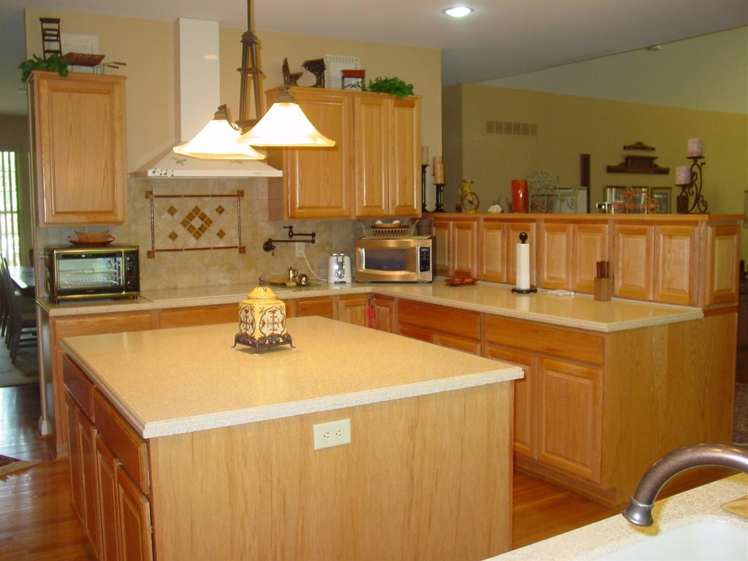 2012 Mistletoe Ct, Amelia, OH 45102 photo 8