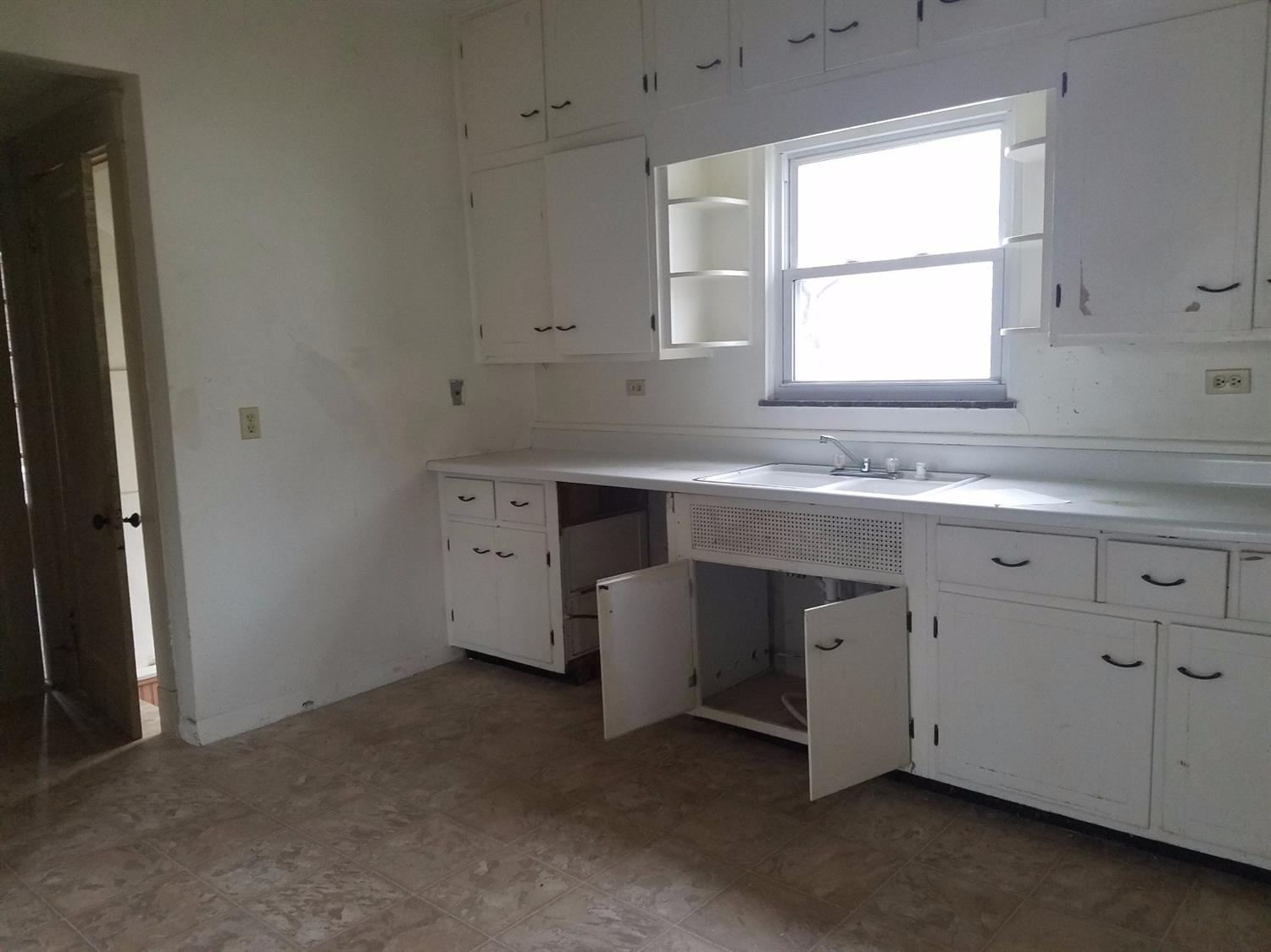 1741 Adams Rd, Mount Healthy, OH 45231 photo 5