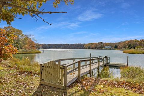 2423 Hazelcrest Ln, Cincinnati, OH 45231 photo 2