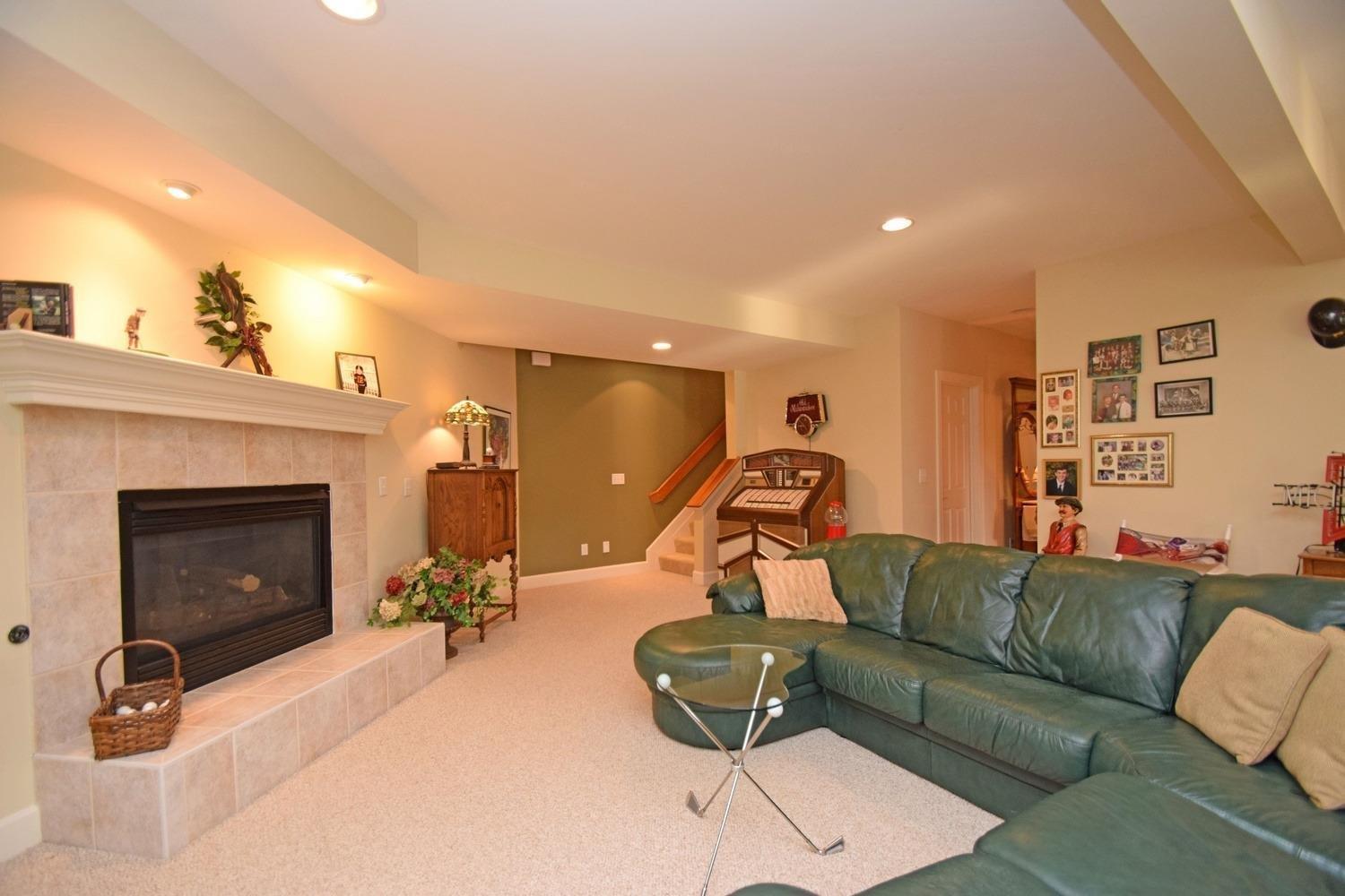 905 Old Course Ln, Cincinnati, OH 45245 photo 17