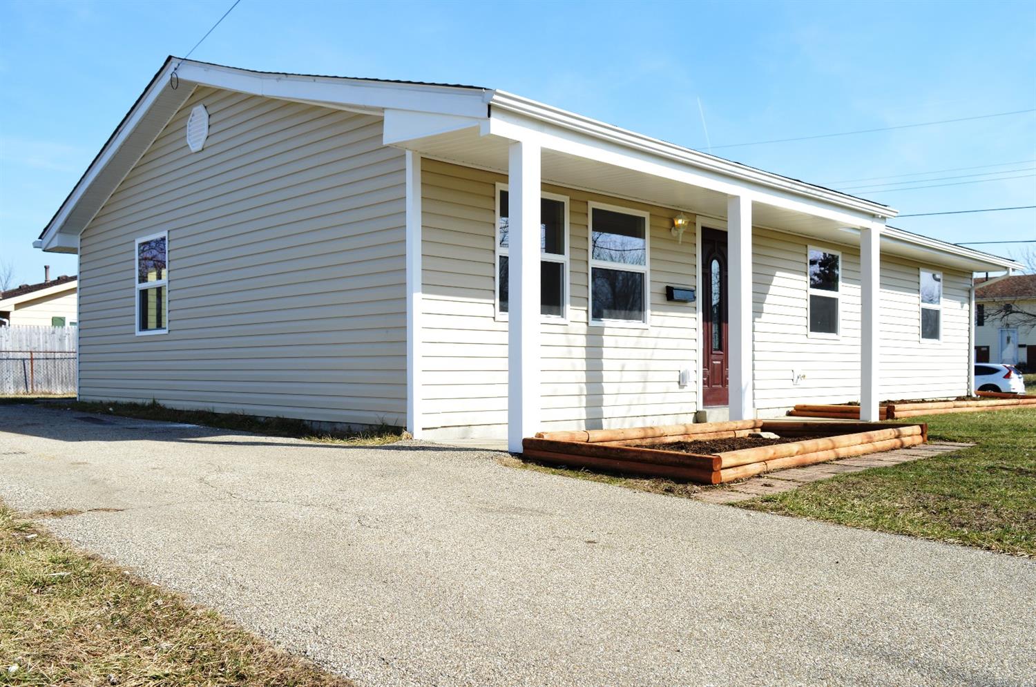 12026 Spalding Dr, Cincinnati, OH 45231 photo 1
