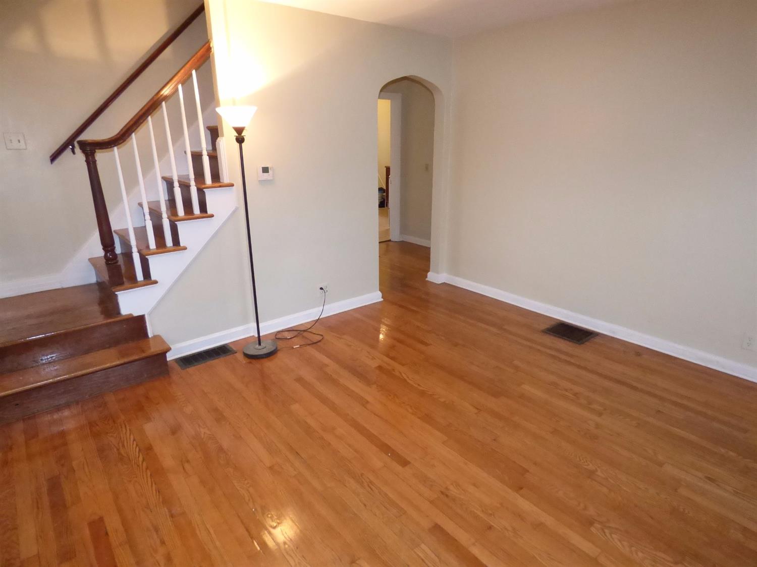 5011 Paddock Rd, Cincinnati, OH 45237 photo 3