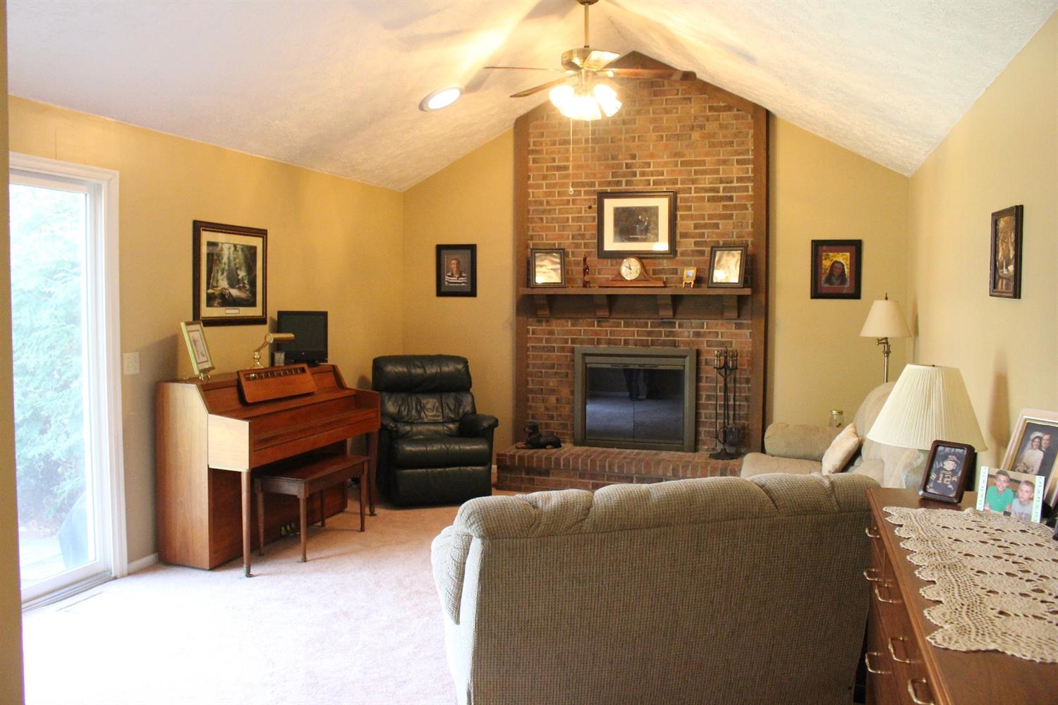 8902 Pollard Pl, Maineville, OH 45039 photo 2