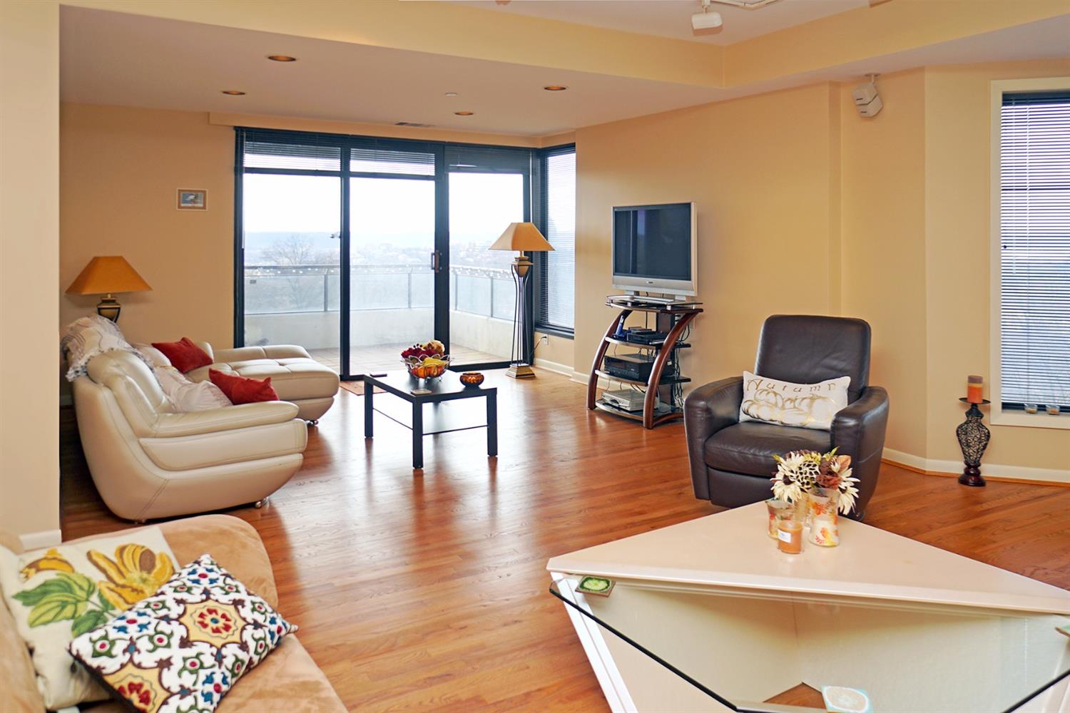 2121 Alpine Pl #1004, Cincinnati, OH 45206 photo 4