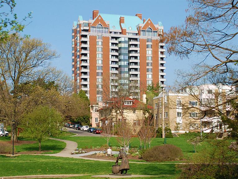 2121 Alpine Pl #1004, Cincinnati, OH 45206 photo 1