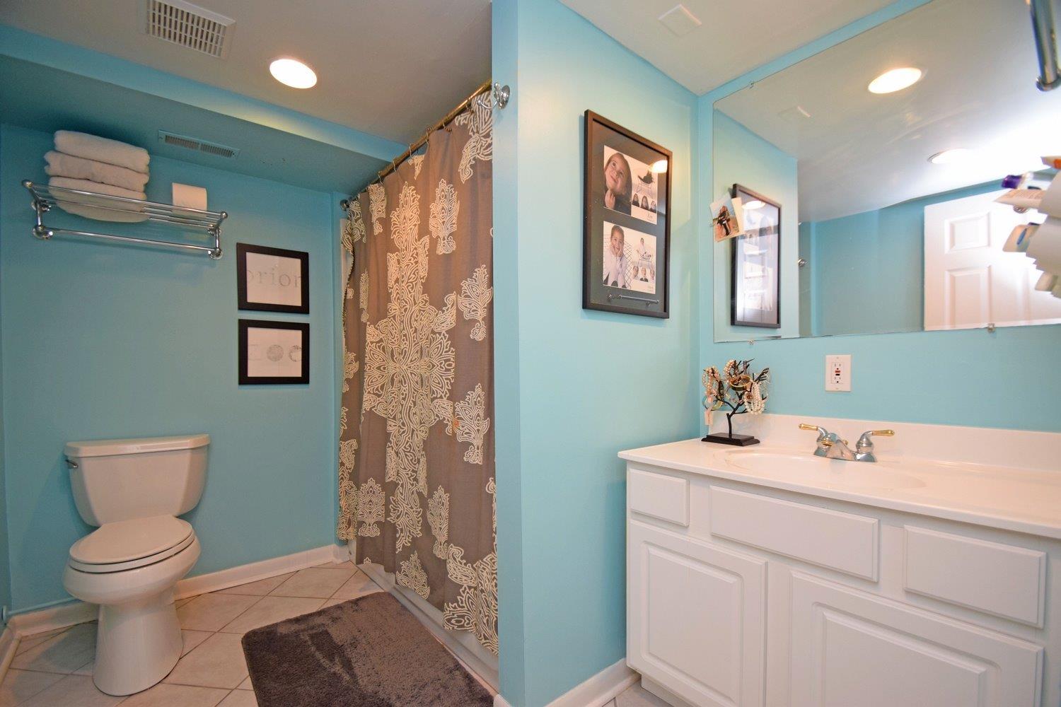9438 Bluewing Ter, Blue Ash, OH 45241 photo 17