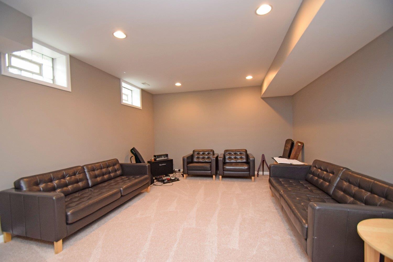 9438 Bluewing Ter, Blue Ash, OH 45241 photo 18