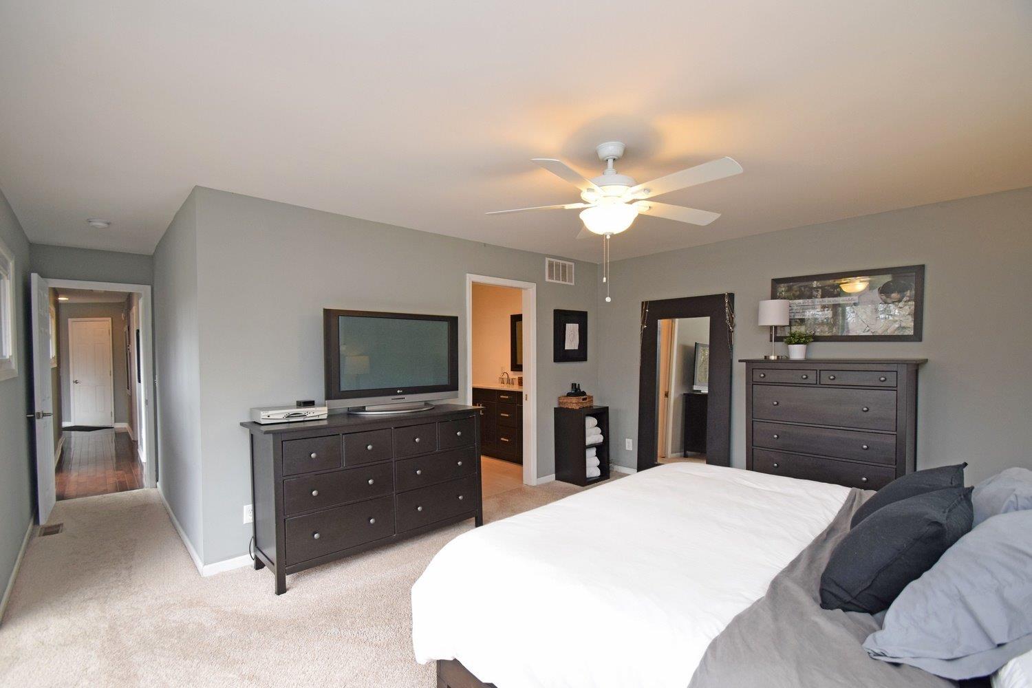 9438 Bluewing Ter, Blue Ash, OH 45241 photo 10