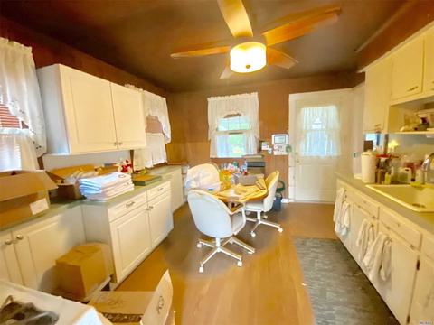 2450 Bluffcrest Ln, Cincinnati, OH 45238 photo 6