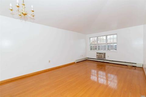 1621 Quebec Rd, Cincinnati, OH 45205 photo 4