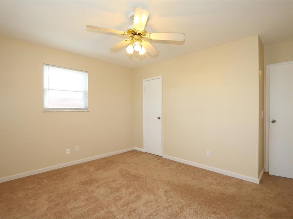1023 Harkin Dr, Forest Park, OH 45240 photo 9
