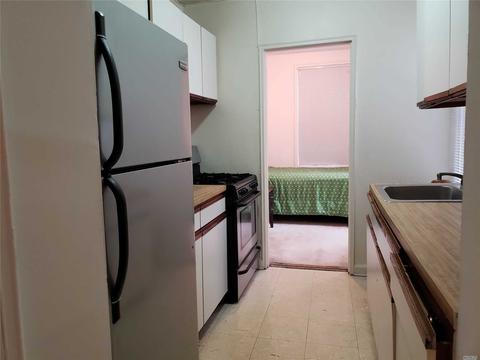 1098 Elda Ln, Cincinnati, OH 45224 photo 4