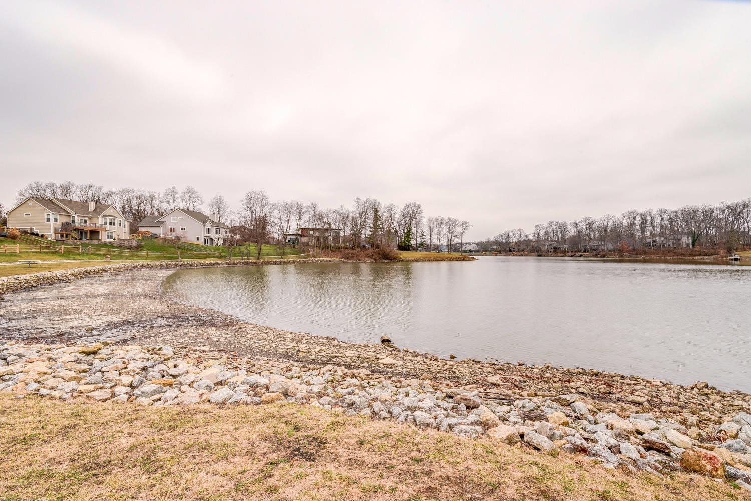 2866 E Cove Ct, Maineville, OH 45039 photo 24