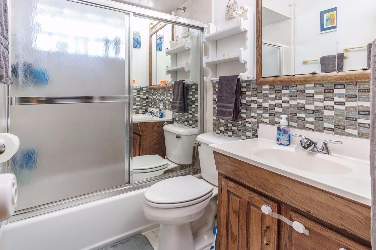 42 Hadley Rd, Greenhills, OH 45218 photo 9
