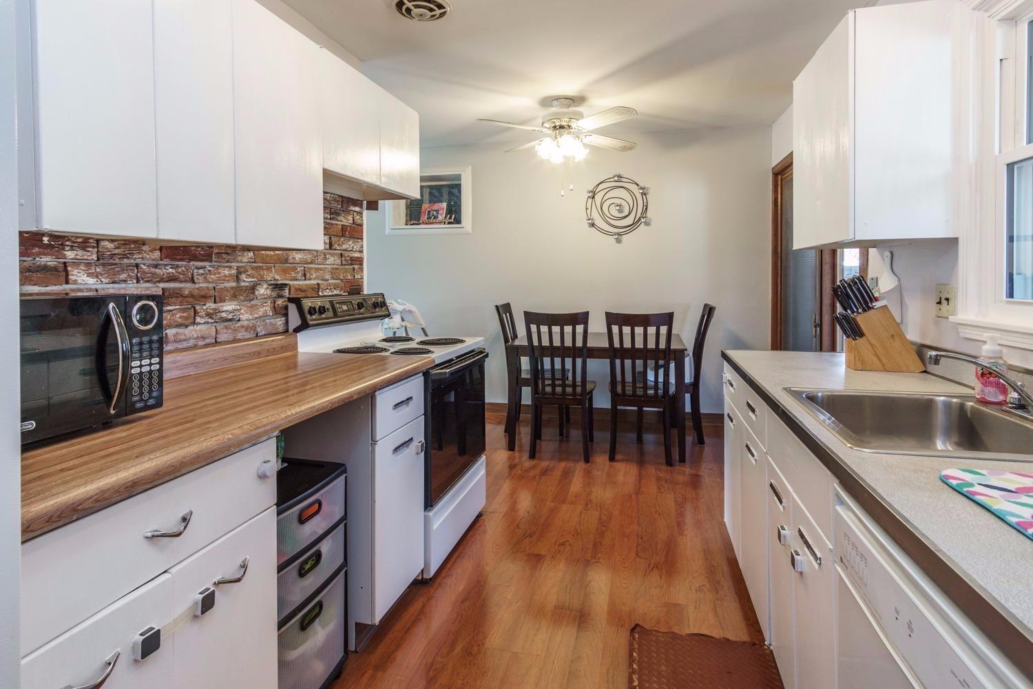 42 Hadley Rd, Greenhills, OH 45218 photo 7