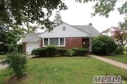 1773 Ashbrook Dr, Cincinnati, OH 45238 photo 1