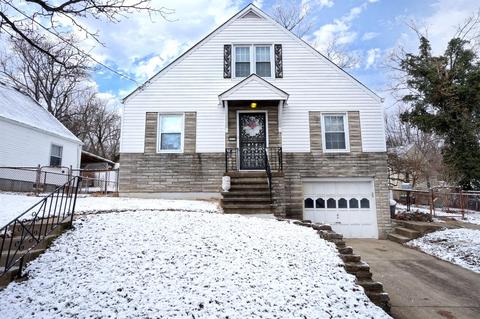 1773 Ashbrook Dr, Cincinnati, OH 45238 photo 3