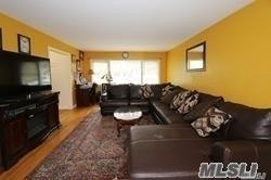 1773 Ashbrook Dr, Cincinnati, OH 45238 photo 4