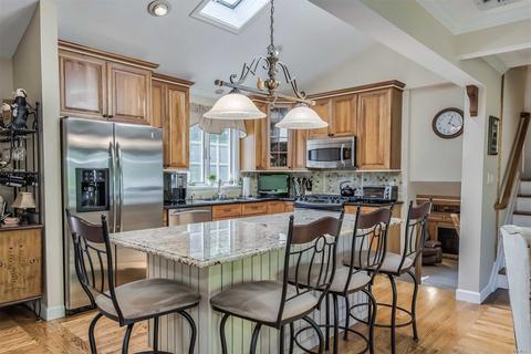 45 Handel Ln, Greenhills, OH 45218 photo 9