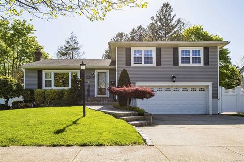 45 Handel Ln, Greenhills, OH 45218 photo 1