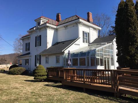 305 Main St, Bainbridge, OH 45612 photo 2