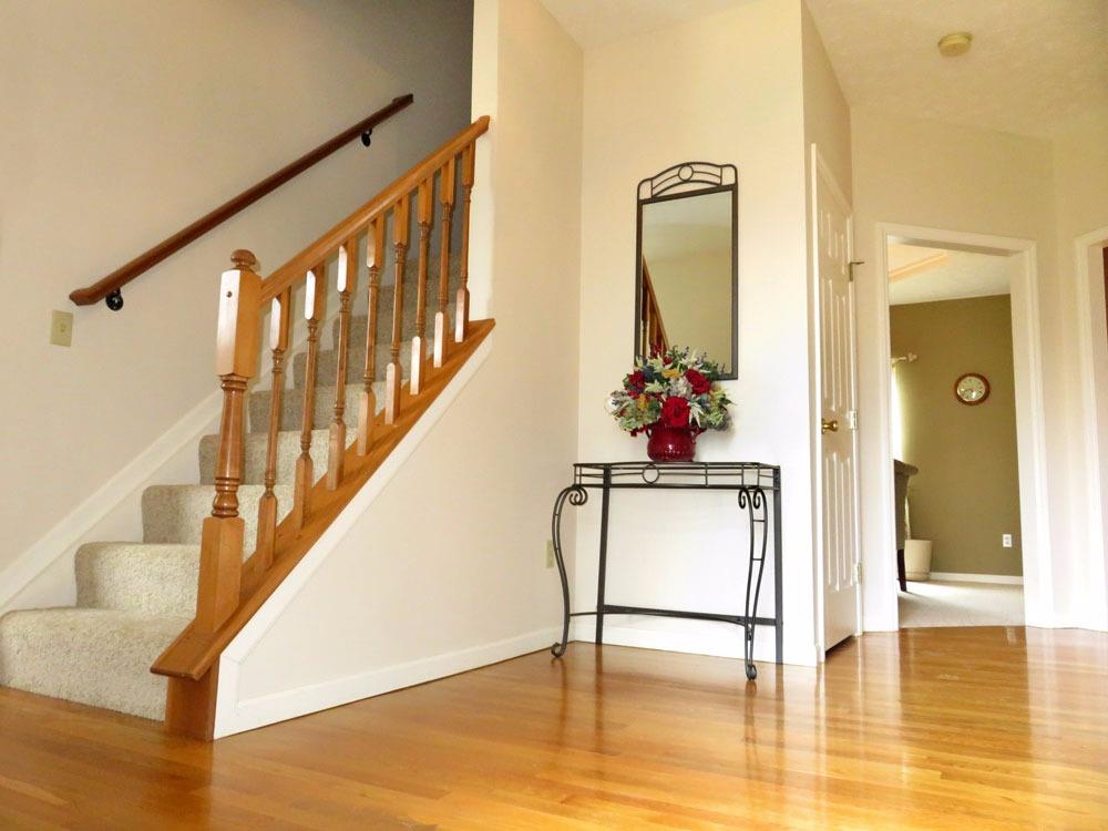 4055 Lenox Dr, Cincinnati, OH 45245 photo 3