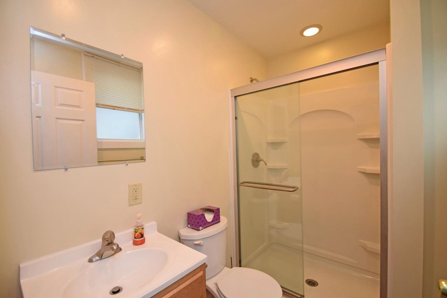 2373 Flora St, Cincinnati, OH 45219 photo 9