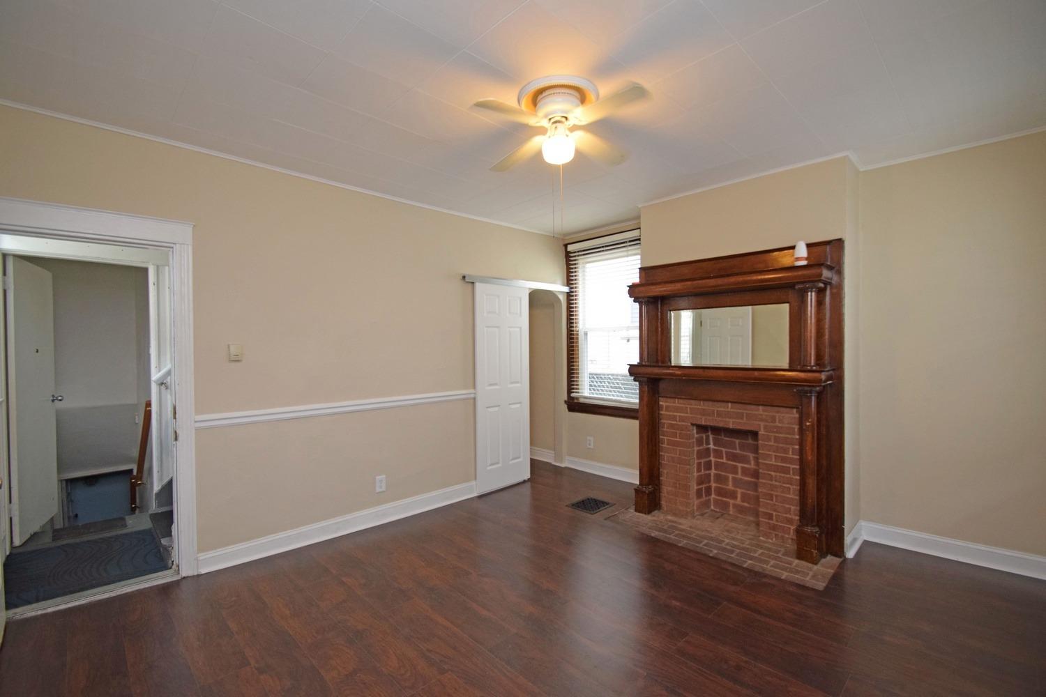 2373 Flora St, Cincinnati, OH 45219 photo 3