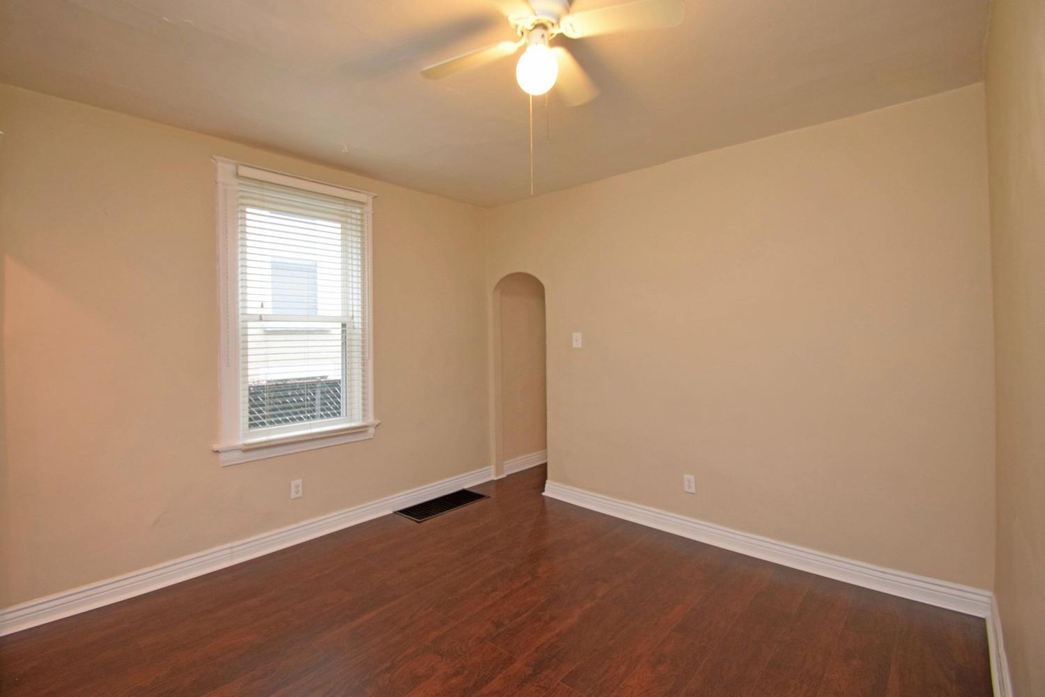 2373 Flora St, Cincinnati, OH 45219 photo 6
