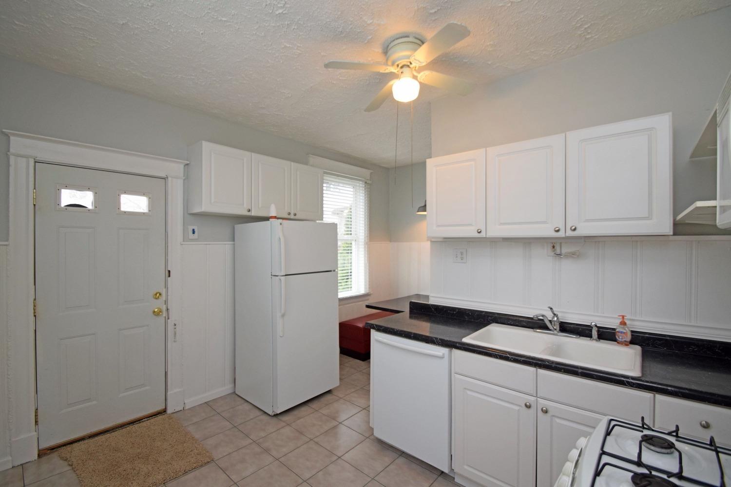 2373 Flora St, Cincinnati, OH 45219 photo 10