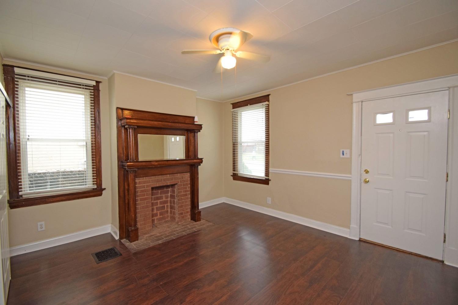 2373 Flora St, Cincinnati, OH 45219 photo 4