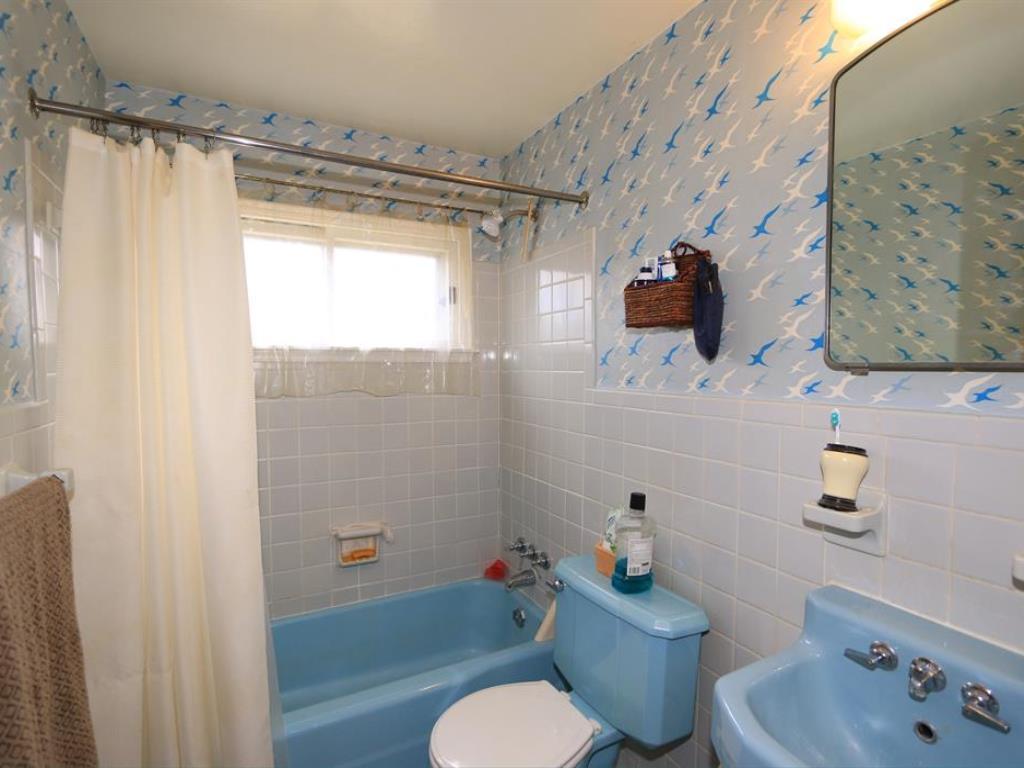 1 Hamlin Dr, Greenhills, OH 45218 photo 15