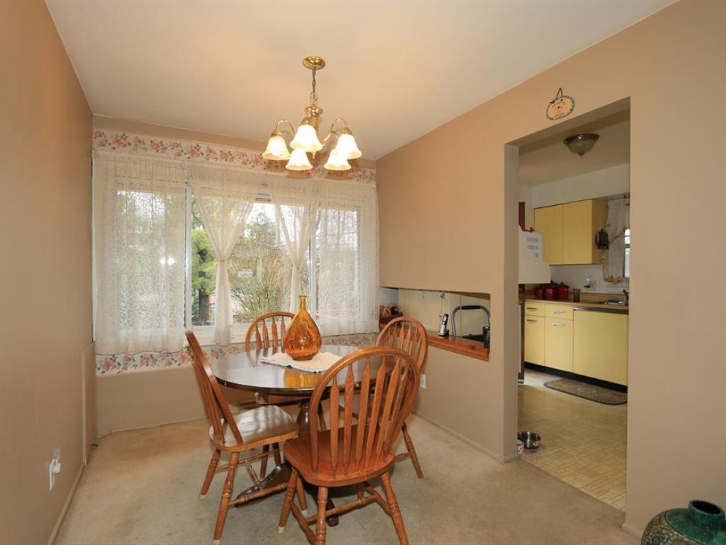 1 Hamlin Dr, Greenhills, OH 45218 photo 6