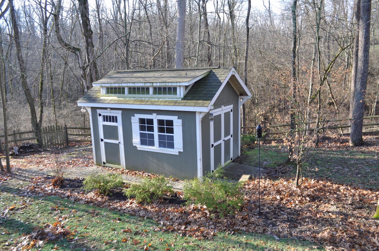 3285 Echo Point Ct, Hamilton, OH 45013 photo 3