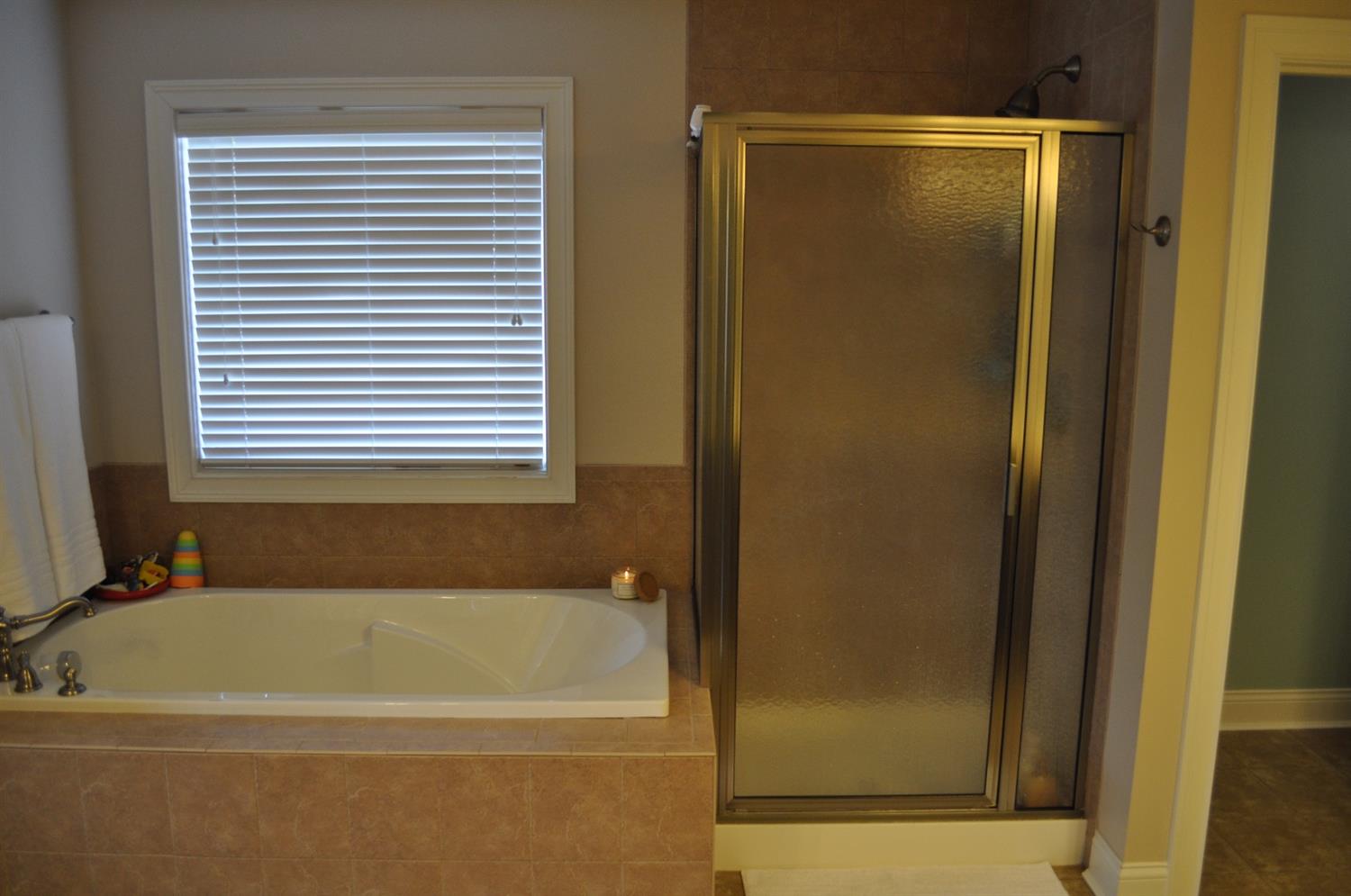 3285 Echo Point Ct, Hamilton, OH 45013 photo 21