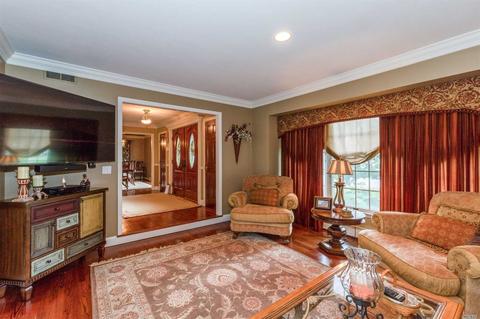 7405 Pickway Dr, Cincinnati, OH 45233 photo 5