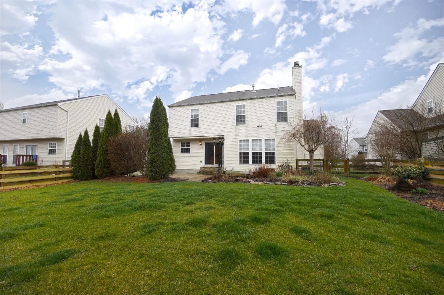 384 Indian Pointe Dr, Hamilton Township, OH 45039 photo 25