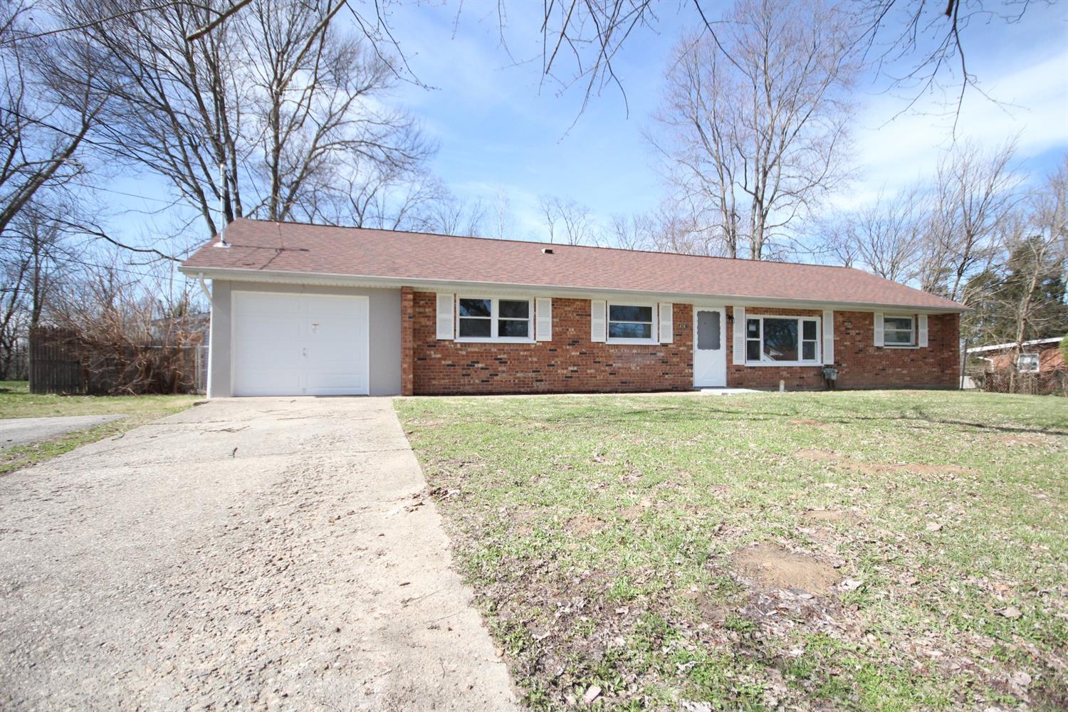 4361 Terrace Dr, Cincinnati, OH 45245 photo 1