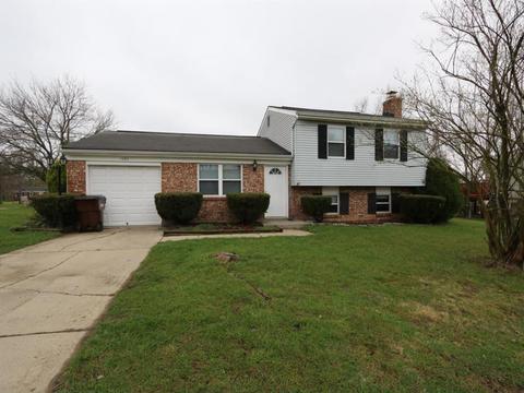 1494 Hazelgrove Dr, Cincinnati, OH 45240 photo 1