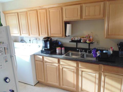 9734 Pippin Rd, Cincinnati, OH 45231 photo 2