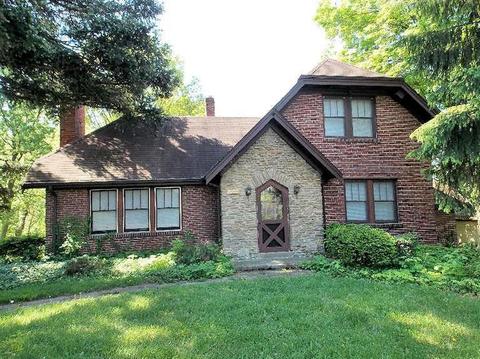 2277 Galbraith Rd, Cincinnati, OH 45237 photo 1