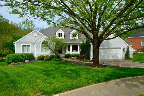 9419 Oakhurst Ct, Blue Ash, OH 45241 photo 1