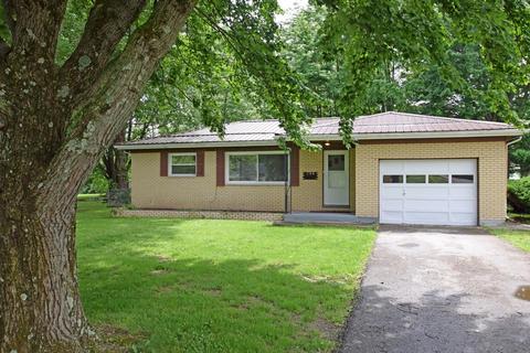 206 Supinger St, Blanchester, OH 45107 photo 1