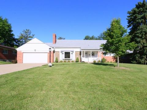 7995 Nieman Dr, Cincinnati, OH 45224 photo 1