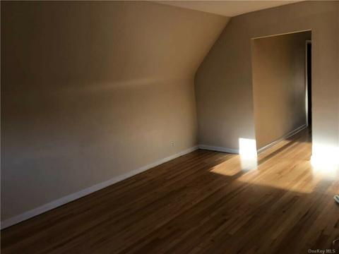 2015 Cathedral Ln, Hamilton, OH 45013 photo 2