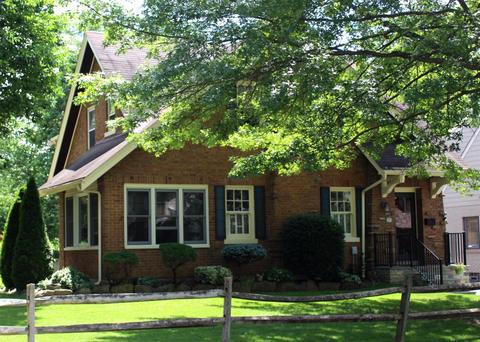 3844 Indianview Ave, Mariemont, OH 45227 photo 1